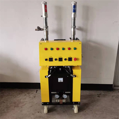 آلة رغوة البولي يوريثان المقاومة للماء باللون الأصفر 200-1000CPS آلة عزل الرذاذ