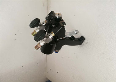 بندقية رش البولي يوريثين المدمجة 0.4-0.8Mpa مدخل هواء 210 * 210 * 100 مللي متر